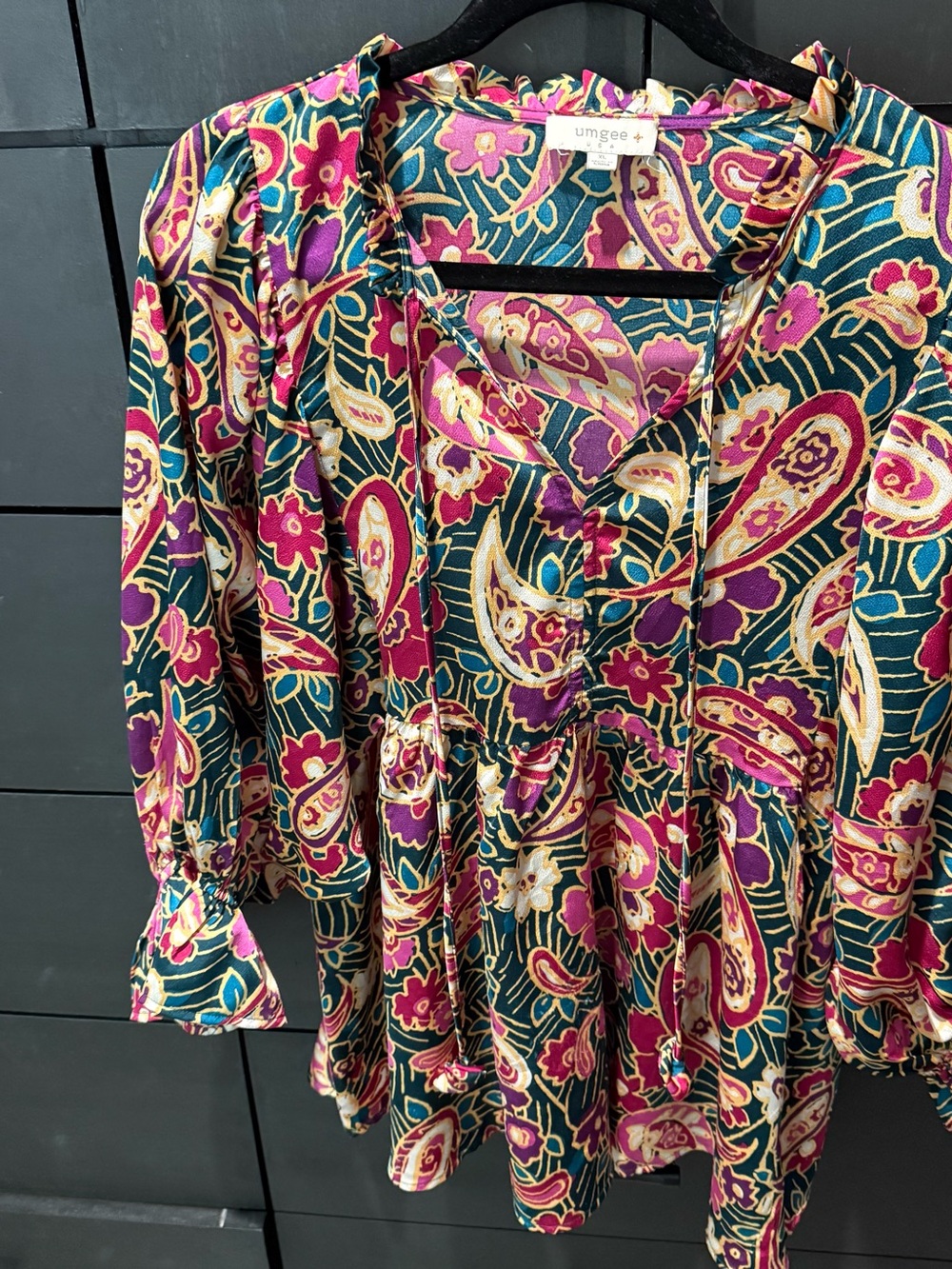 Umgee Vibrant Floral Paisley Tunic in Pink, Green & Gold